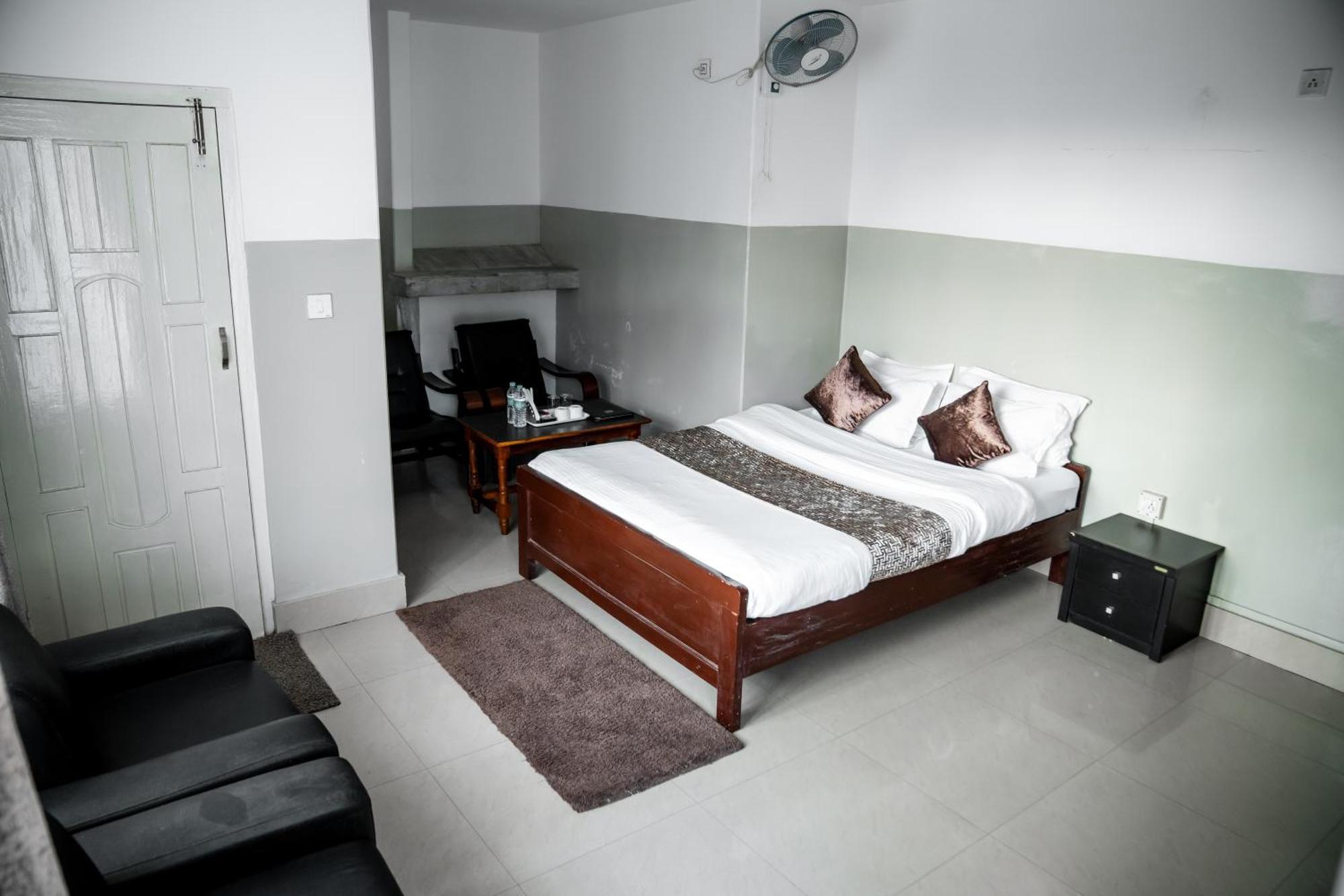 2K Hotel Kohima Kültér fotó