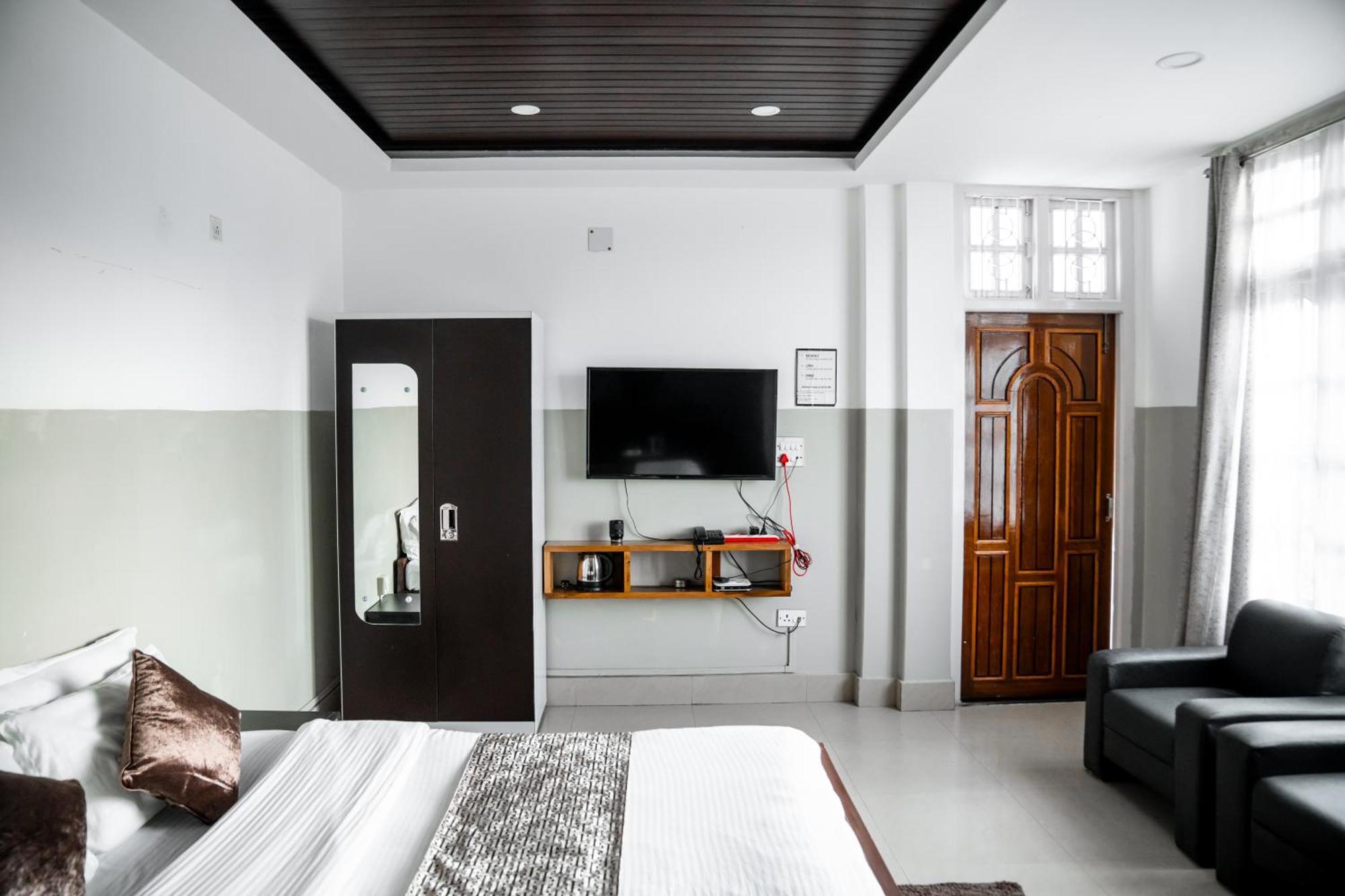 2K Hotel Kohima Kültér fotó